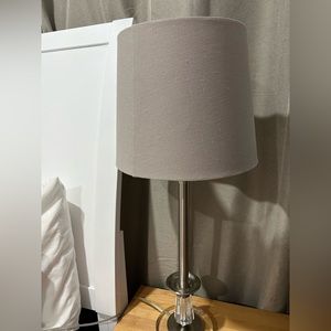 Table lamp